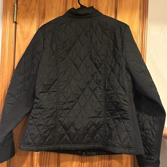 Women’s great condition jacket - Picture 2 of 2